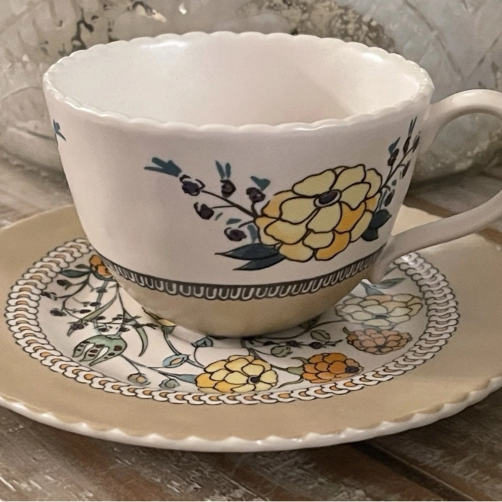 Anthropologie Turkuaz Kitchen Posy Cup & Saucer Set Gold